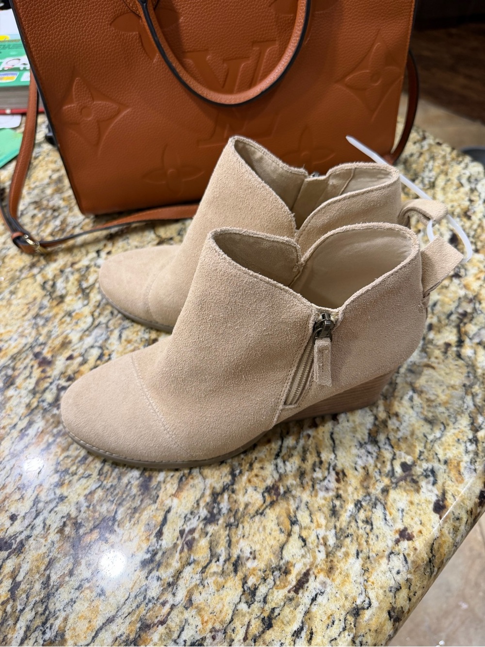 Toms‎ Goldie Boots Women's 9  Oatmeal Suede Wedge Heel Bootie